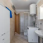 Apartment Strandnahe Mit Grossem Garten By Interhome