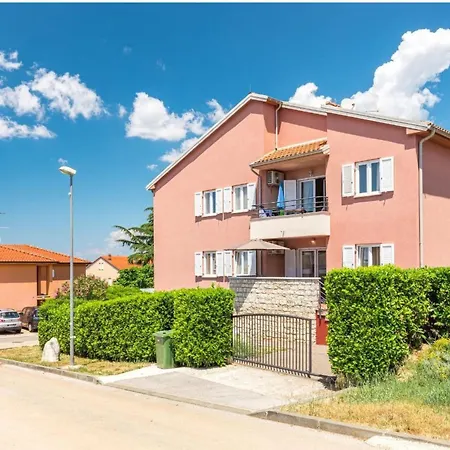 Strandnahe Mit Grossem Garten By Interhome Dajla