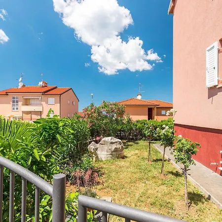 Strandnahe Mit Grossem Garten By Interhome Apartment *