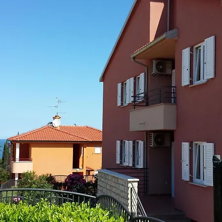 Strandnahe Mit Grossem Garten By Interhome Appartement Dajla
