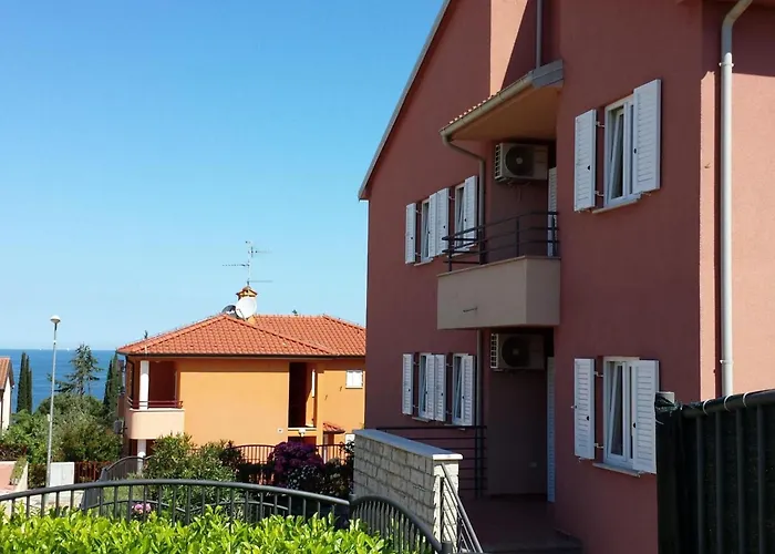 Strandnahe Mit Grossem Garten By Interhome Apartment Dajla